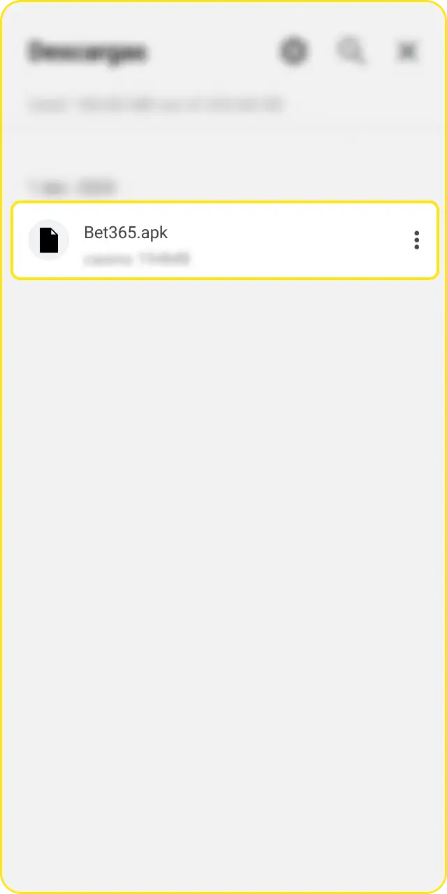 Abre el instalador del archivo APK de Bet365 para Android en tu teléfono.